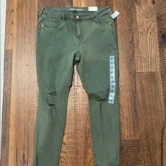 Old Navy Denim - Old Navy Rockstar Super Skinny Jeans plus Size 18 Olive Green - NWT